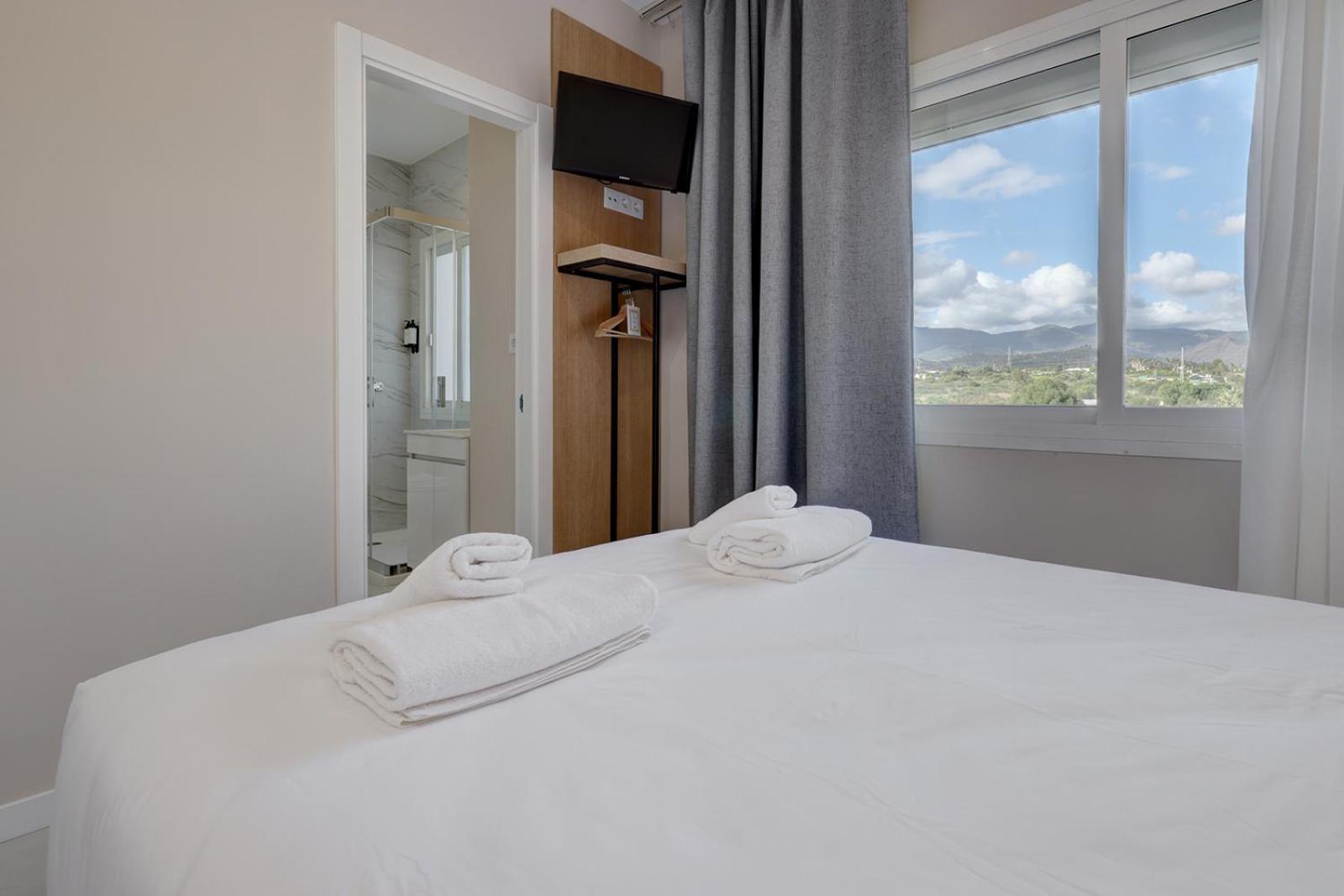 Hostal Puerta Almar Estepona Dış mekan fotoğraf