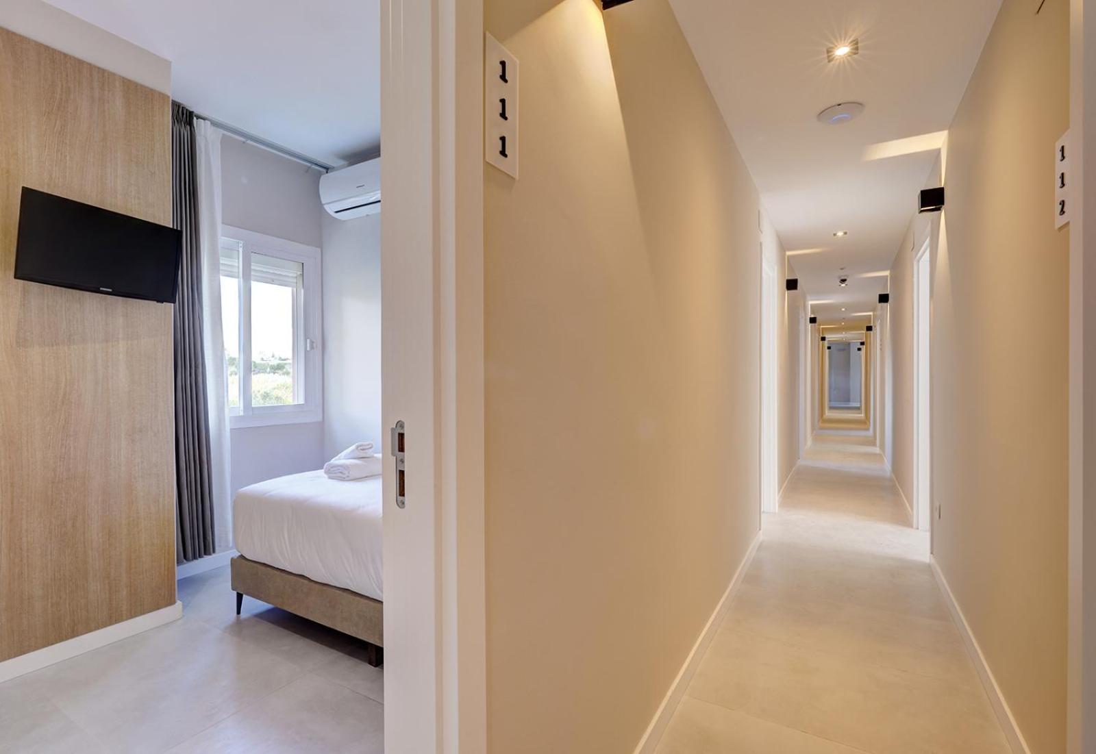 Hostal Puerta Almar Estepona Dış mekan fotoğraf